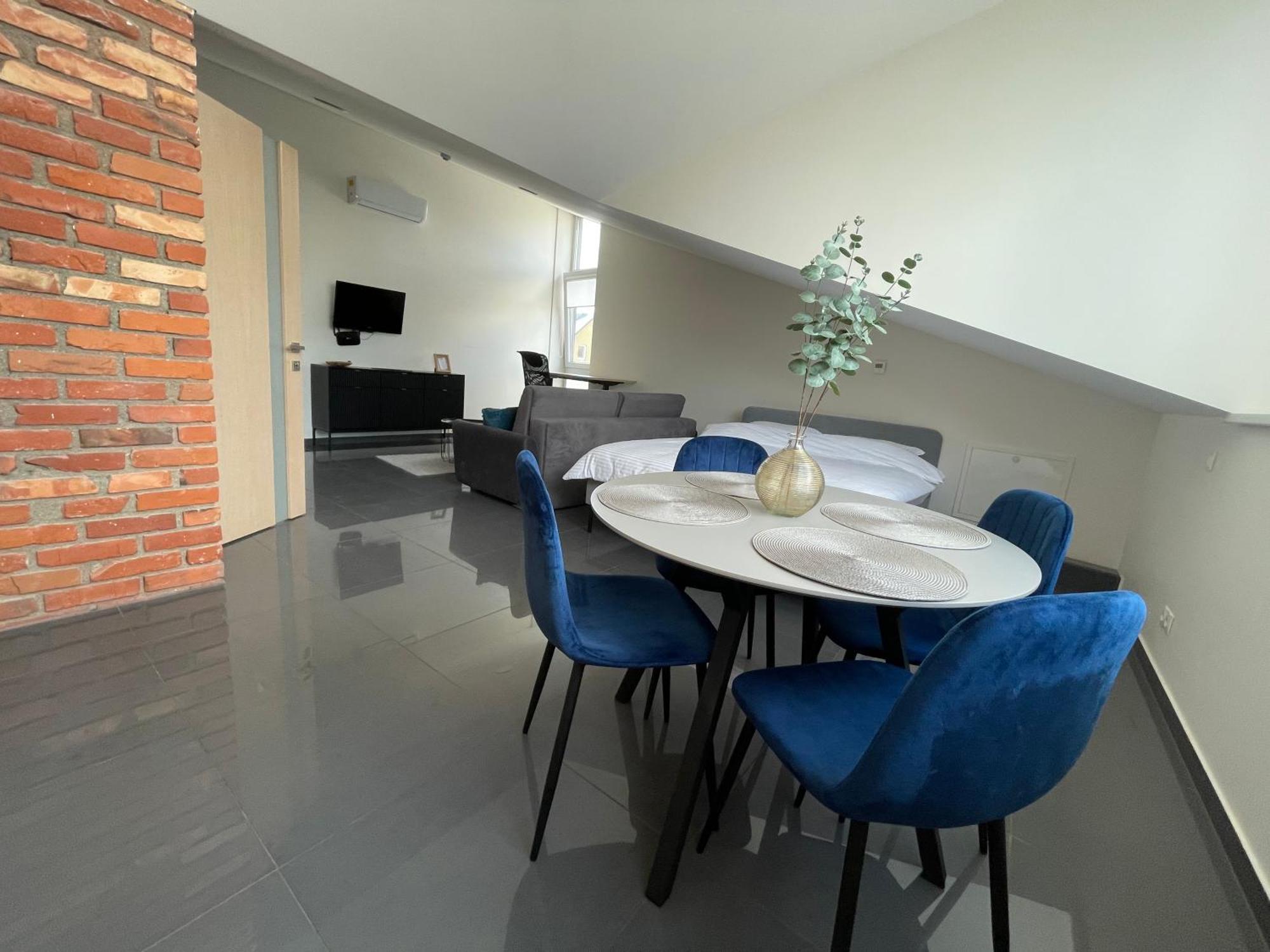 Apartment Krantine - Self Check In Каунас Екстер'єр фото